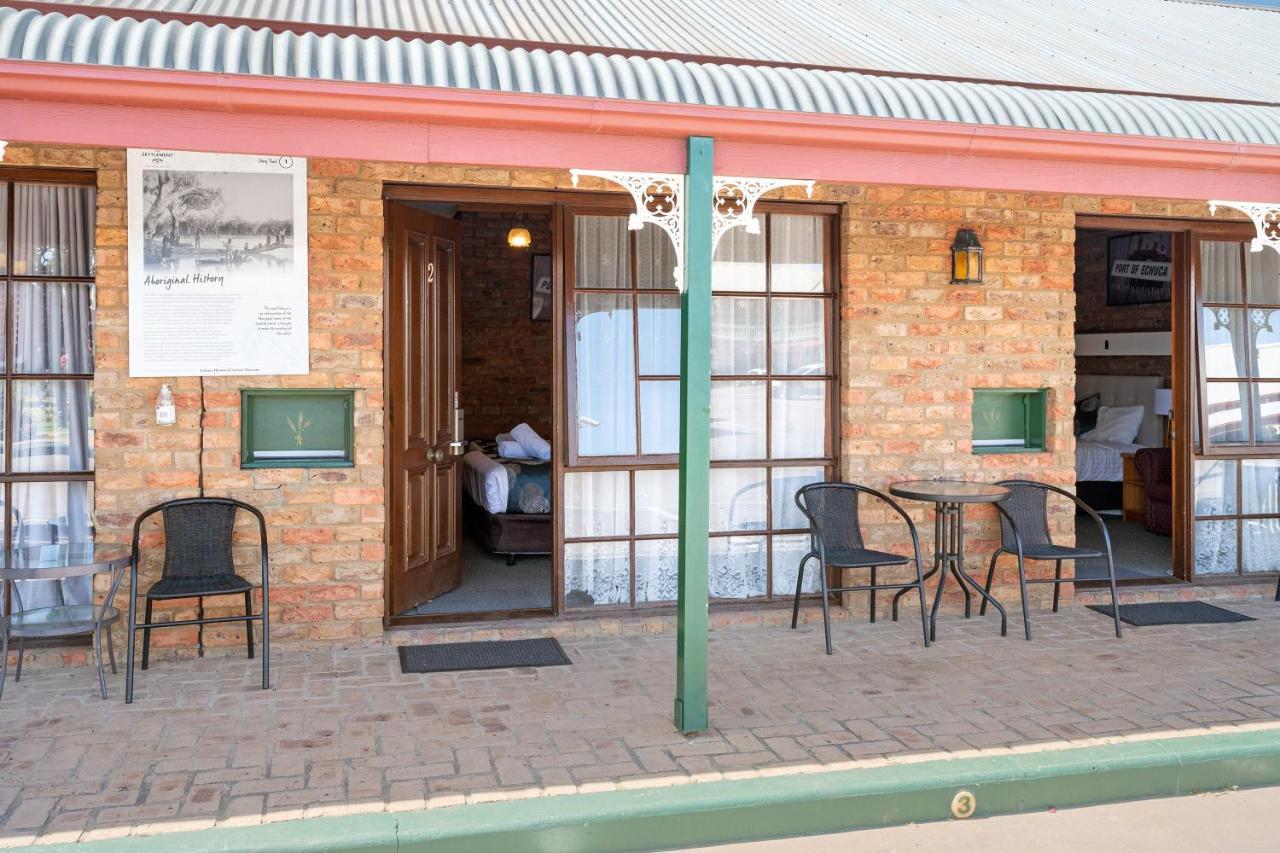 The Settlement Historic Hotel Echuca Moama Exterior photo